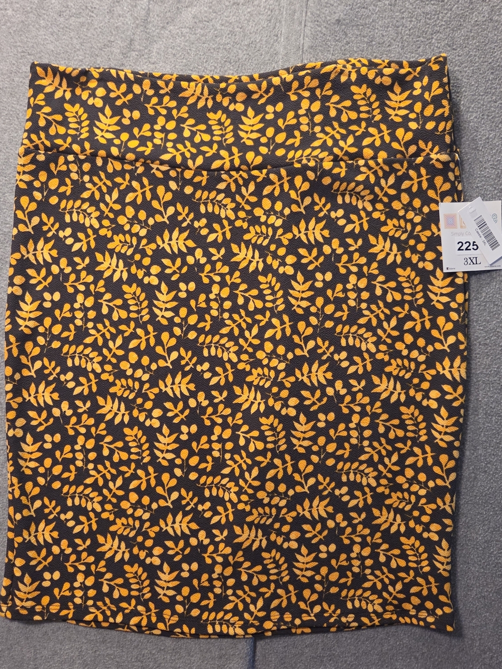 Women's Black and Mustard Leaf Print Pencil Skirt 3XL NWT